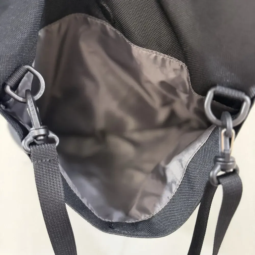 TIMBUK2 Page Crossbody Black Fold Over Bag Satchel Utility Gorpcore Travel